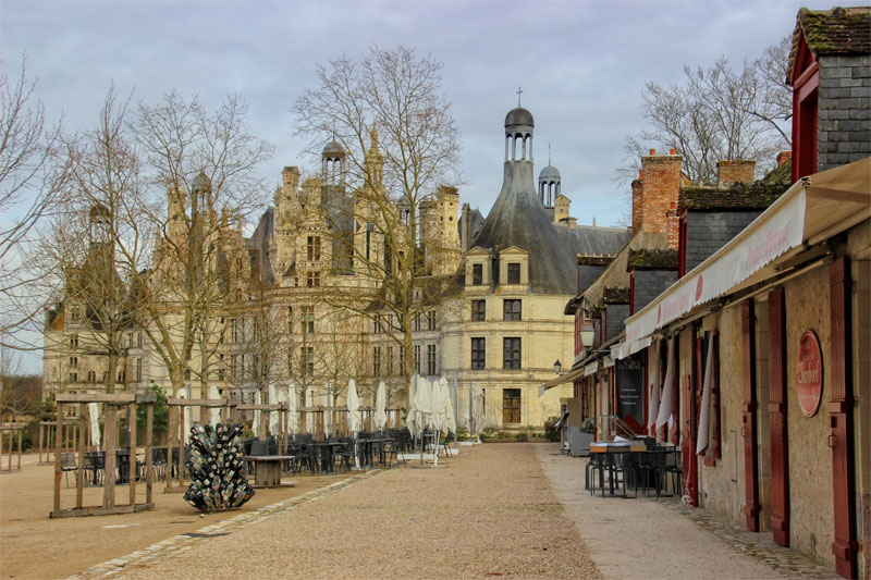 The shopping and restaurant area at the Chateau de Chambord