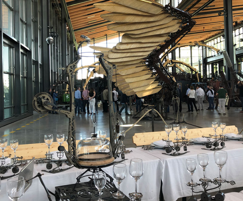 Ailes géantes et engins étranges à la Halle de la Machine à Toulouse