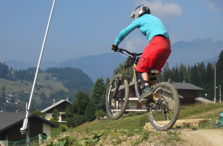 Mountain biking in Samoens
