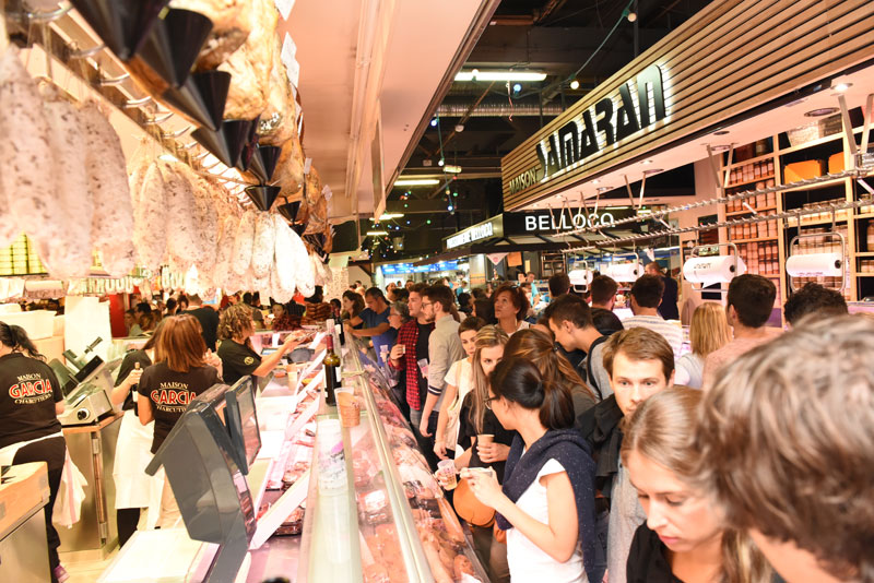 Night time market photo Copyright Agence PGO Toulouse