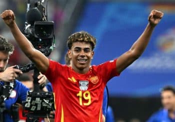 Le super talent espagnol : Rapport : le PSG refuse une offre record pour l&rsquo;adolescent Yamal