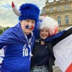 Supporters français sur la Schlossplatz de Stuttgart : "Les Allemands devraient aimer leur pays - pas seulement aux Championnats d'Europe"