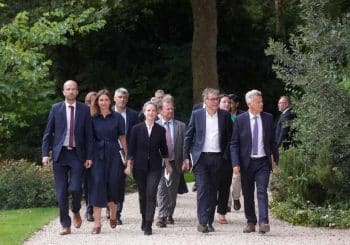 Dilemme politique : France : à la recherche d’un gouvernement et pas de fin en vue