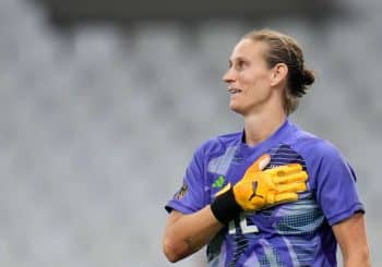 Football olympique : machine dans le but : Ann-Katrin Berger et son coup de penalty