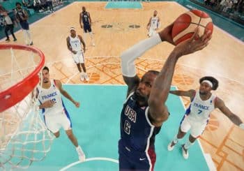 Jeux d&rsquo;été à Paris : James et Curry mènent les basketteurs américains à la médaille d&rsquo;or aux JO