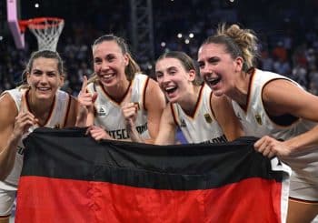 Jeux d&rsquo;été à Paris : victoire olympique et accolade avec Nowitzki : l&rsquo;or pour le 3×3 féminin
