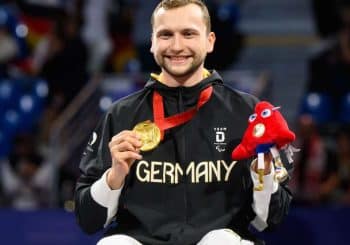 Jeux paralympiques de Paris : L&rsquo;or méticuleusement remporté : l&rsquo;escrimeur en fauteuil roulant Schmidt surpris