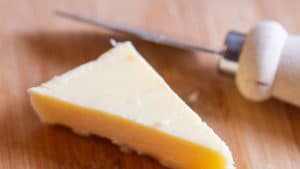Affaire de fraude : fromager londonien : cheddar volé pour 300 000 £