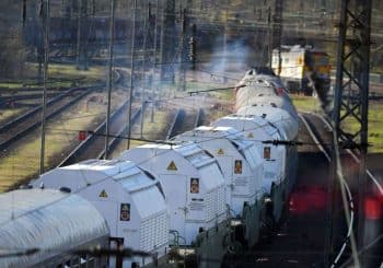 Déchets nucléaires : Après quatre ans : un train Castor arrive en Allemagne