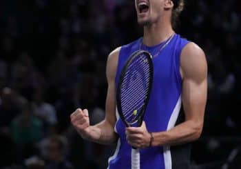 Tennis : Zverev atteint la finale à Paris grâce à une solide performance