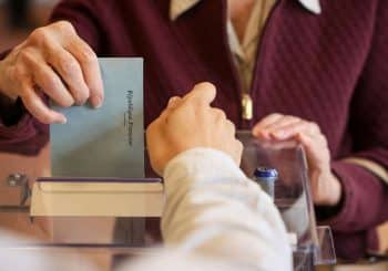 Vote dans l&rsquo;Est de la France : Fonds brûlés : une ville française choisit un nom étrange