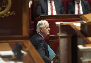 Après un vote de censure : Gouvernement défaillant : Paris en difficulté économique