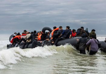 Grande-Bretagne : le nombre de migrants en bateau sur la Manche va encore augmenter en 2024