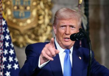 Guerre d&rsquo;attaque russe: Trump blâme Selenskyj pour la guerre continue