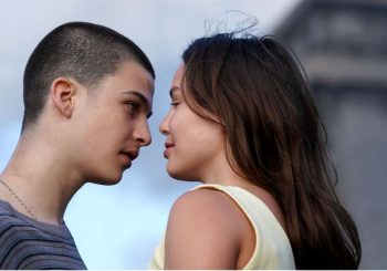 Nouveau dans le cinéma: « BeatHing Hearts »: un film d&rsquo;amour comme un hook de menton