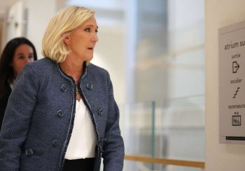Processus de confirmation en France: Le Pen condamné à deux ans de prison avec Anklewell
