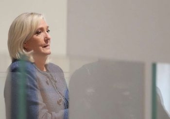 France: Pourquoi même ne pas encourager le jugement