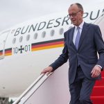 D'abord Paris, puis Varsovie: Premier voyage du chancelier: Redémarrer à Paris - Trouble à Varsovie