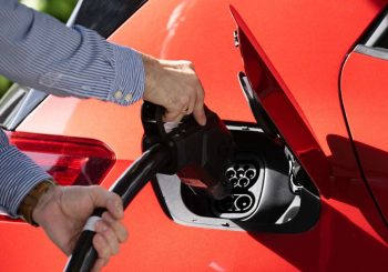 Électromobilité: les acheteurs de voitures électroniques font confiance aux marques allemandes – également à l&rsquo;étranger