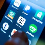 Industrie financière: Neobank Revolut investit plus d'un milliard en France