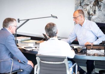 Escalade au Moyen-Orient: guerre au Moyen-Orient: Merz exhorte l&rsquo;Iran à négocier