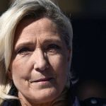 Marine Le Pen: Right -wing Populist se déplace devant la Cour de justice en raison de l'exclusion des élections