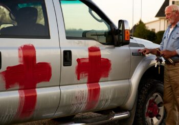 Mystérieuses croix rouges sur des voitures : des automobilistes craignent d’être ciblés