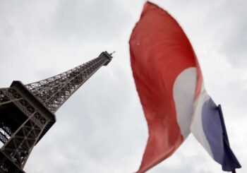 Après avoir chuté le gouvernement: la crise à Paris: la France deviendra-t-elle un risque pour la zone euro?