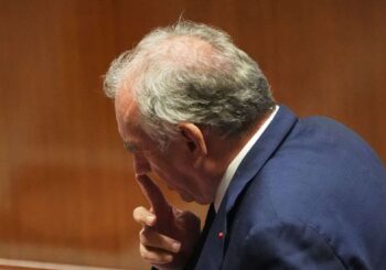 Question de confiance perdue: la France est à la recherche d&rsquo;un nouveau Premier ministre pour la chute du gouvernement