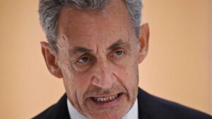 "Sarkozy Spray Away avec le Kärcher"