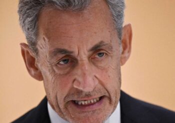 « Sarkozy Spray Away avec le Kärcher »