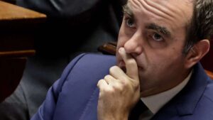 Assemblée nationale : le Premier ministre français face à des motions de censure