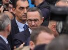 Derniers pourparlers : le président Macron sous pression croissante dans la crise gouvernementale