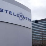 Industrie automobile : le constructeur automobile Stellantis investit des milliards aux États-Unis