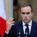 Paris avant une décision : le Premier ministre français voit une solution à la crise sans de nouvelles élections