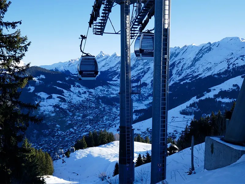 Plateau de Beauregard pour un week-end hivernal sans ski dans les monts d'Annecy