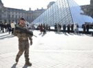 Après le vol de bijoux : de nouvelles mesures de sécurité pour le Louvre cette année