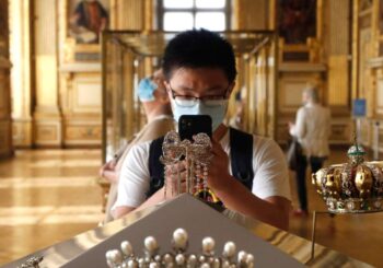 Crime : Débat sécuritaire : Comment un cambriolage au Louvre a-t-il été possible ?