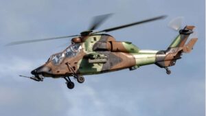 Des manœuvres militaires secrètes ? Détails sur l'armada d'hélicoptères