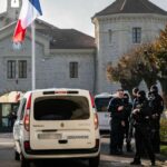 France : un prisonnier arrêté dans un bistro après s'être évadé avec une scie et un drap