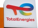 Procès des écologistes : le tribunal de Paris condamne Totalenergies pour greenwashing