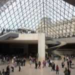Vidéosurveillance : Vol du Louvre : les cambrioleurs ont d'abord échoué à cause de la vitrine