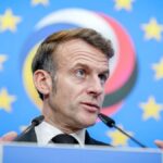 Médias en ligne : Macron réprimande Facebook pour une fausse vidéo sur le coup d'État