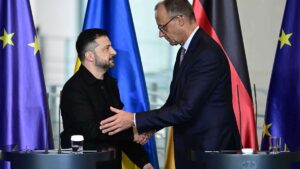Négociations avec l'Ukraine : Merz reçoit Zelenskyj lundi - Les Européens se rassemblent