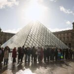 Crime : Des billets erronés ? Arrestations suite à des soupçons d'escroquerie au Louvre