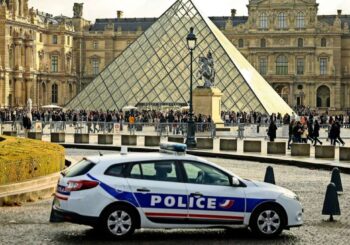 France : Mauvais billets ? Arrestations suite à des soupçons d&rsquo;escroquerie au Louvre