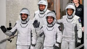 Recherche sur la station spatiale : Quatre astronautes sont arrivés à l'ISS avec Crew Dragon