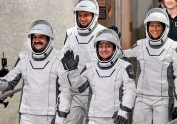 Recherche sur la station spatiale : Quatre astronautes sont arrivés à l&rsquo;ISS avec Crew Dragon