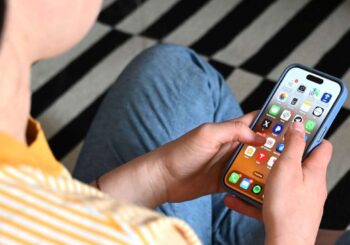 Vote de l&rsquo;Assemblée nationale : le Parlement français interdit les réseaux sociaux aux moins de 15 ans