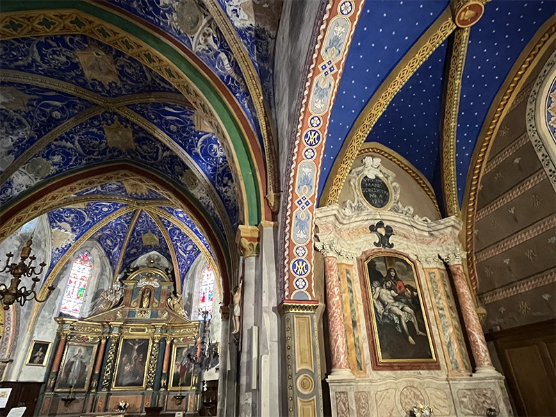 Photo Gillian Thornton Église Saint-Corneille de Puycelsi